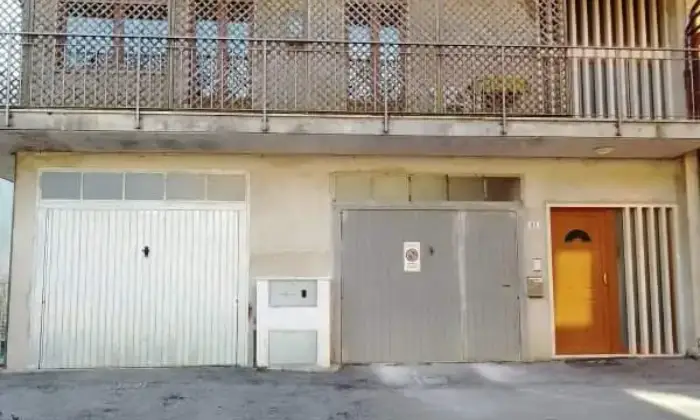 Rexer-Recoaro-Terme-Casa-libera-da-tre-lati-con-ingresso-indipendente-e-giardino-di-ca-mq-a-Recoaro-Terme-VI-Altro