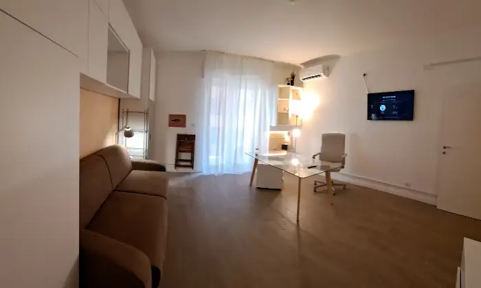 Rexer-Bari-Elegante-Appartamento-appena-Ristrutturato-e-mai-Abitato-Salone