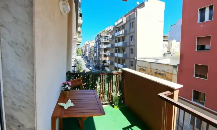 Rexer-Bari-Elegante-Appartamento-appena-Ristrutturato-e-mai-Abitato-Terrazzo