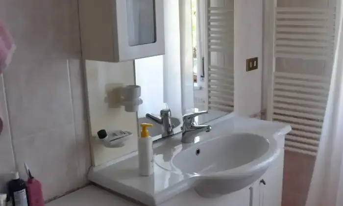 Rexer-Sarteano-APPARTAMENTO-CON-GIARDINO-Bagno