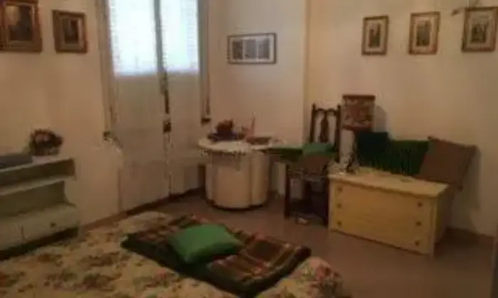Rexer-Reggio-nellEmilia-Appartamento-via-Camillo-Pezzarossa-Mirabello-Reggio-Emilia-CameraDaLetto