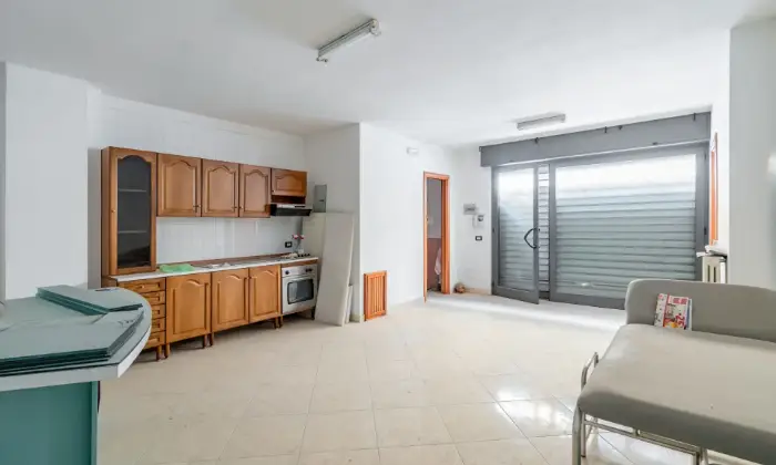 Rexer-San-Severo-A-due-passi-dalla-villa-comunale-vendesi-casa-a-schiera-con-ingresso-indipendente-TAVERNA