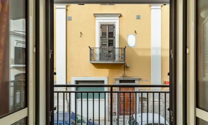 Rexer-San-Severo-A-due-passi-dalla-villa-comunale-vendesi-casa-a-schiera-con-ingresso-indipendente-BALCONE