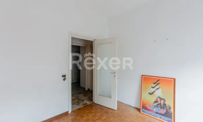Rexer-Seveso-Incantevole-Appartamento-al-Terzo-Piano-in-Corso-Guglielmo-Marconi-Seveso-CAMERA-DA-LETTO