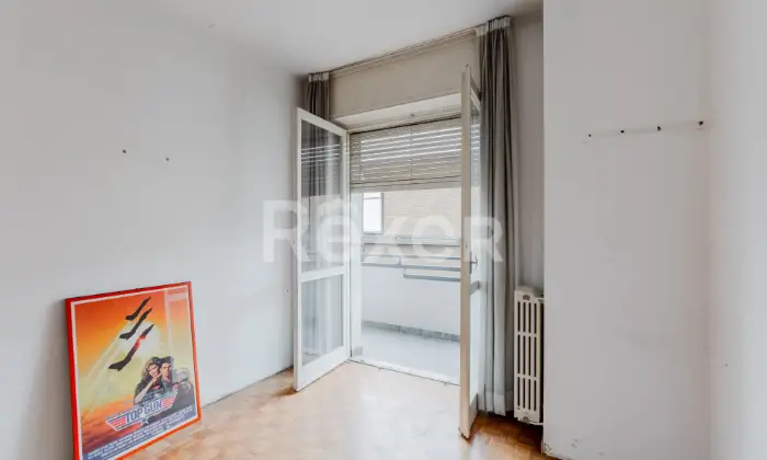 Rexer-Seveso-Incantevole-Appartamento-al-Terzo-Piano-in-Corso-Guglielmo-Marconi-Seveso-CAMERA-DA-LETTO