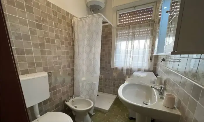 Rexer-Ragusa-Appartamento-ampio-in-vendita-a-Marina-di-Ragusa-Centro-Bagno