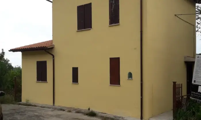 Rexer-Pieve-Torina-Vendo-Casa-indipendente-a-Pieve-TorinaLocalit-Tazza-Altro