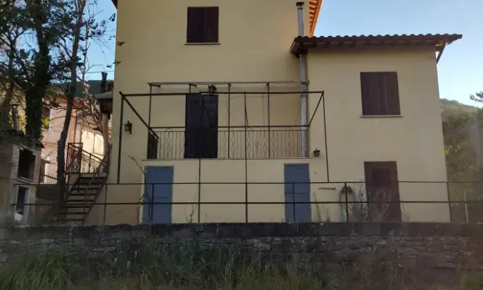 Rexer-Pieve-Torina-Vendo-Casa-indipendente-a-Pieve-TorinaLocalit-Tazza-Altro