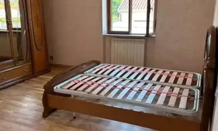 Rexer-Stimigliano-Appartamento-Stimigliano-CameraDaLetto