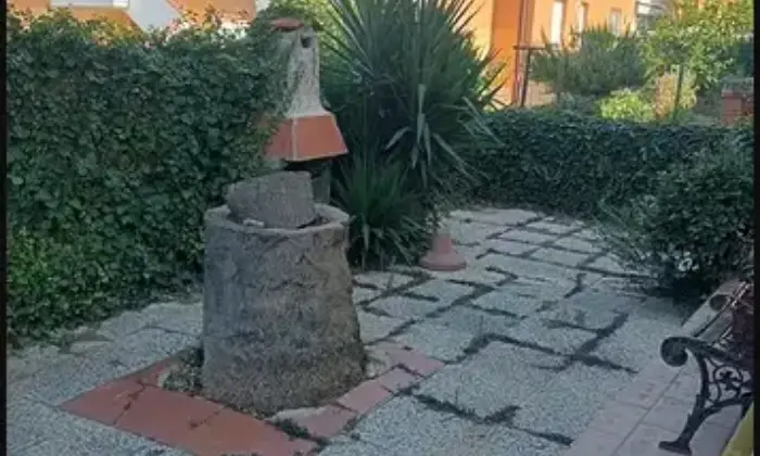 Rexer-Piombino-Casa-con-taverna-e-giardino-in-vendita-a-Piombino-Terrazzo