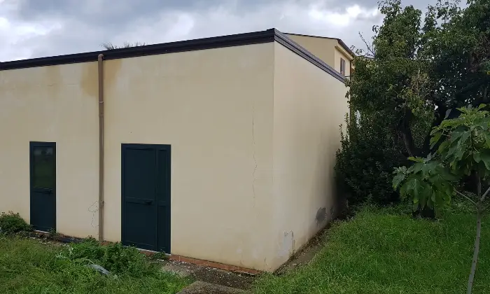 Rexer-Cefal-Affitto-magazzino-a-Cefal-contrada-calura-in-via-meli-Giardino