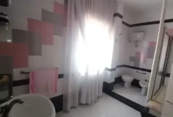 Rexer-Strongoli-Quadrilocale-in-vendita-in-traversa-I-Via-Pianette-Bagno