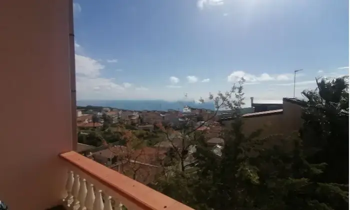 Rexer-Strongoli-Quadrilocale-in-vendita-in-traversa-I-Via-Pianette-Terrazzo