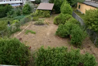 Rexer-Vernio-Vendesi-Terratetto-Indipendente-Libero-su-Tre-Lati-Giardino