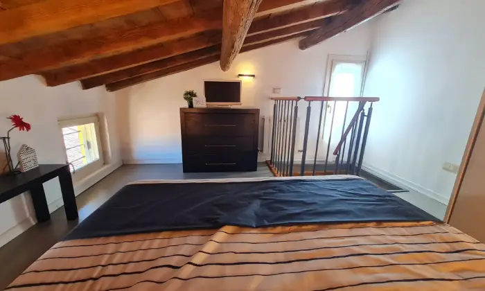 Rexer-Modena-Elegante-Suite-in-antico-borgo-silenzioso-a-min-da-Modena-Altro
