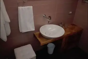 Rexer-Castellana-Grotte-Abitazione-indipendente-in-pietra-Bagno