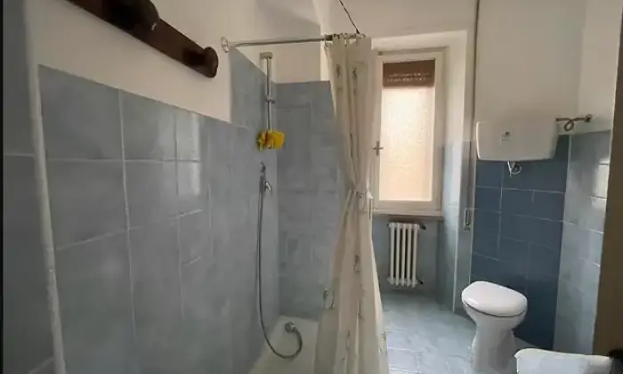 Rexer-Gubbio-Vendesi-appartamento-in-Via-Piave-a-GUBBIO-PG-Bagno