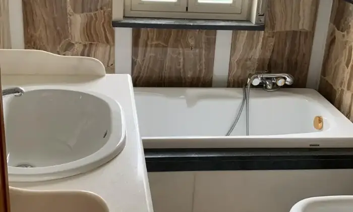 Rexer-Termini-Imerese-Appartamento-in-vendita-Termini-Imerese-BAGNO