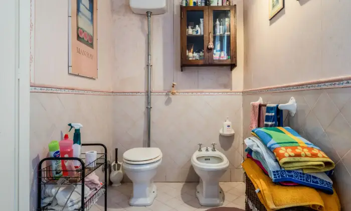 Rexer-Lerici-Panoramico-e-luminoso-bilocale-duplex-con-terrazza-esclusiva-BAGNO