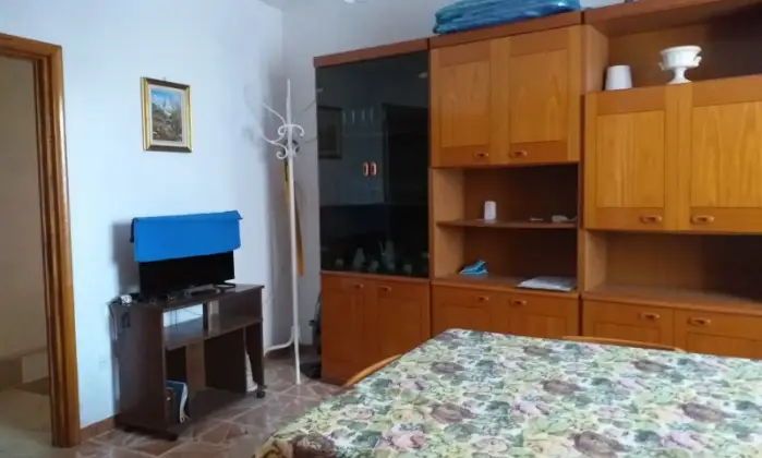 Rexer-Burgos-Casa-indipendente-in-contesto-storico-a-Burgos-o-a-Burgos-CameraDaLetto
