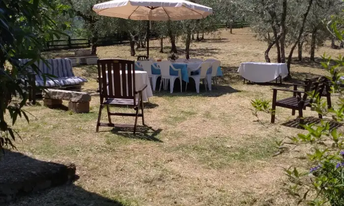 Rexer-Cavriglia-Rustico-Casale-in-Vendita-in-Montegonzi-Giardino