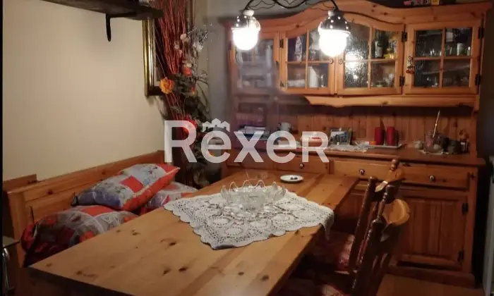 Rexer-Villa-Basilica-Terratetto-con-giardino-bosco-orto-in-vendita-VILLA-BASILICA-LU-Altro