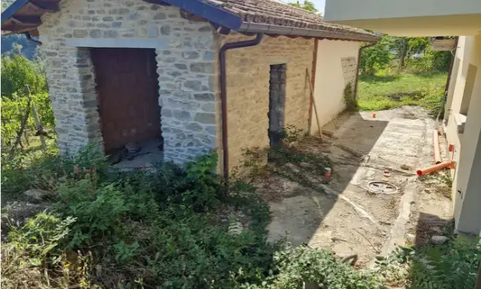 Rexer-Sarsina-Casalecascina-in-vendita-in-strada-provinciale-SantAgata-Feltria-Giardino