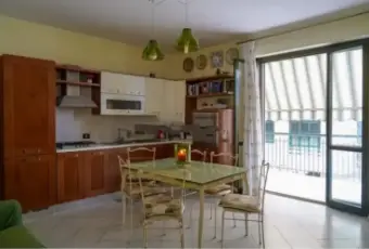 Rexer-Mascali-Trilocale-in-vendita-in-via-Carrata-Cucina