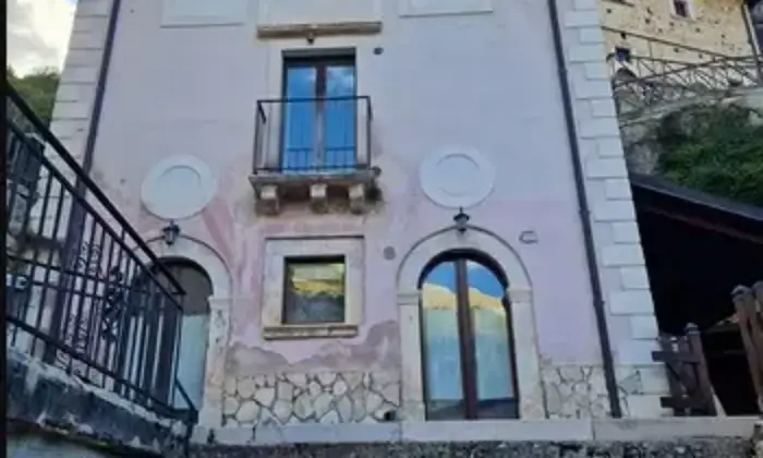 Rexer-Rocca-Pia-Casa-con-ingresso-indipendente-in-vendita-a-Rocca-pia-Terrazzo