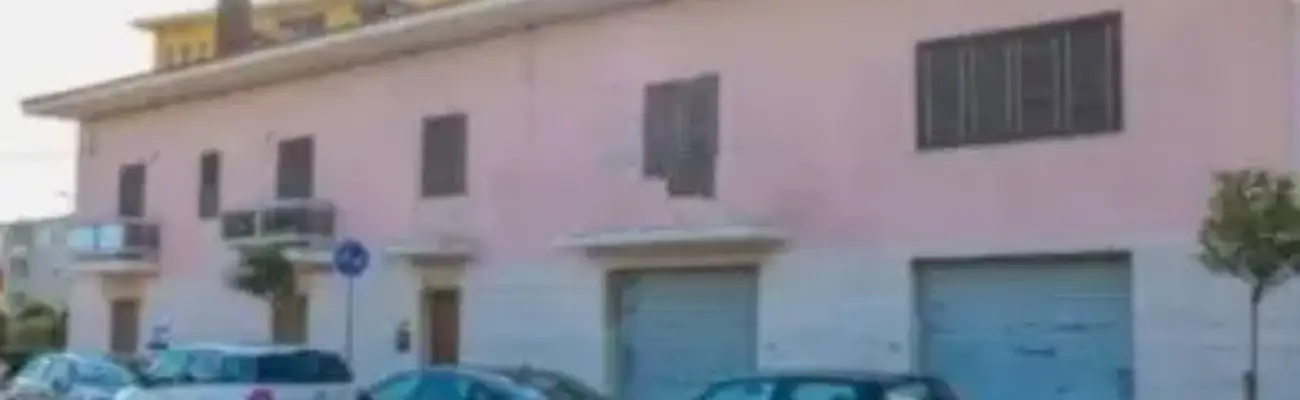 Rexer-Siracusa-Garage-in-vendita-in-via-Maria-Politi-Laudien-Garage