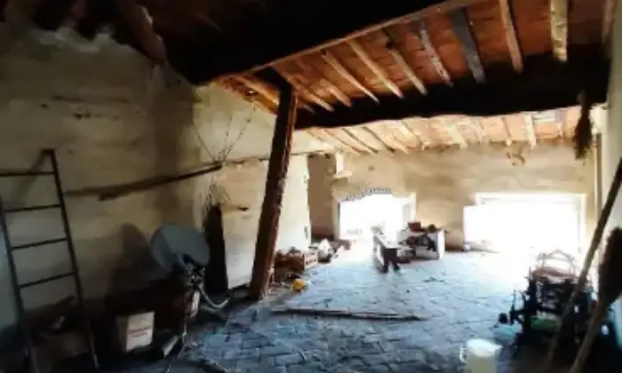 Rexer-Camaiore-Casalecascina-in-vendita-in-via-dei-Bianchini-Altro