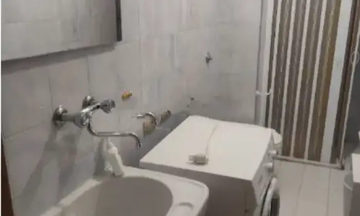 Rexer-Torano-Nuovo-Appartamento-in-vendita-in-viale-Roma-Bagno