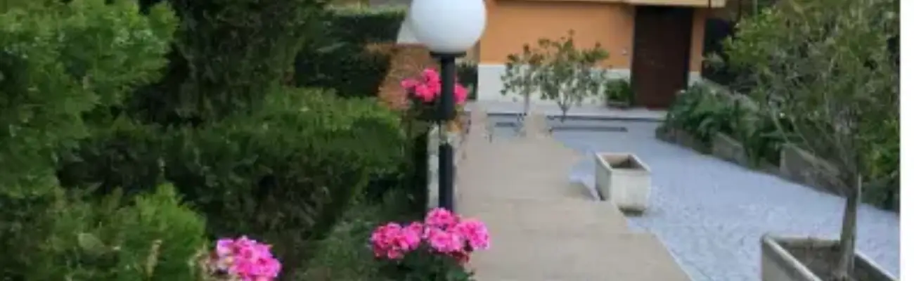 Rexer-Carlentini-Appartamento-da-ultimare-internamente-in-vendita-a-Carlentini-SR-Giardino