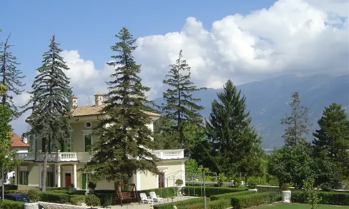Rexer-Introdacqua-CasaleVilla-stile-liberty-in-Sulmona-Altro