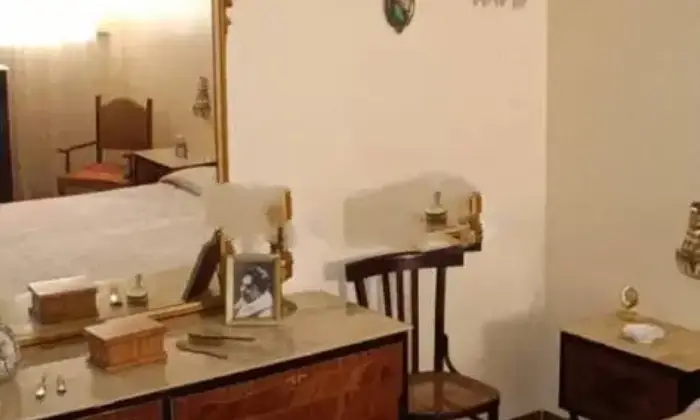 Rexer-Mistretta-Trilocale-via-Santissimo-Rosario-Mistretta-CameraDaLetto