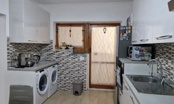 Rexer-Ardea-Quadrilocale-in-vendita-in-via-tagliamento-Ardea-Cucina