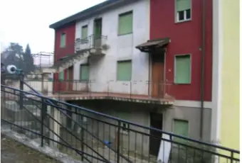 Rexer-Barni-Intero-edificio-in-vendita-in-via-Cristoforo-Colombo-a-Barni-Garage