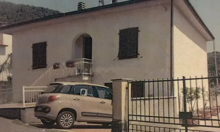 Rexer-Licciana-Nardi-Terratetto-unifamiliare-Strada-Provinciale-Fivizzano-Licciana-Bagnone-Licciana-Nardi-Terrazzo