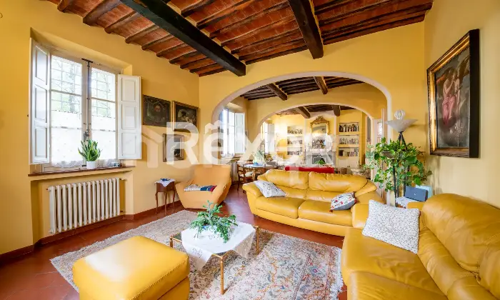 Rexer-Castelfranco-di-sotto-Splendida-villa-dal-fascino-storico-e-comfort-moderno-SALONE