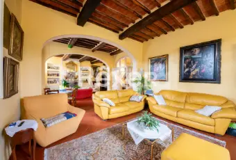 Rexer-Fucecchio-Splendida-villa-dal-fascino-storico-e-comfort-moderno-SALONE