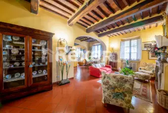 Rexer-Fucecchio-Splendida-villa-dal-fascino-storico-e-comfort-moderno-SALONE