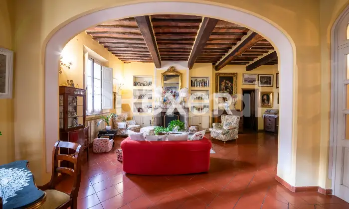 Rexer-Castelfranco-di-sotto-Splendida-villa-dal-fascino-storico-e-comfort-moderno-SALONE