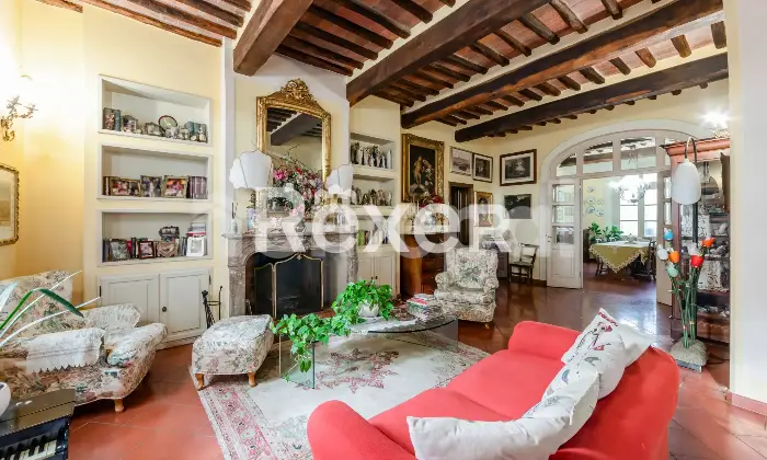 Rexer-Castelfranco-di-sotto-Splendida-villa-dal-fascino-storico-e-comfort-moderno-SALONE