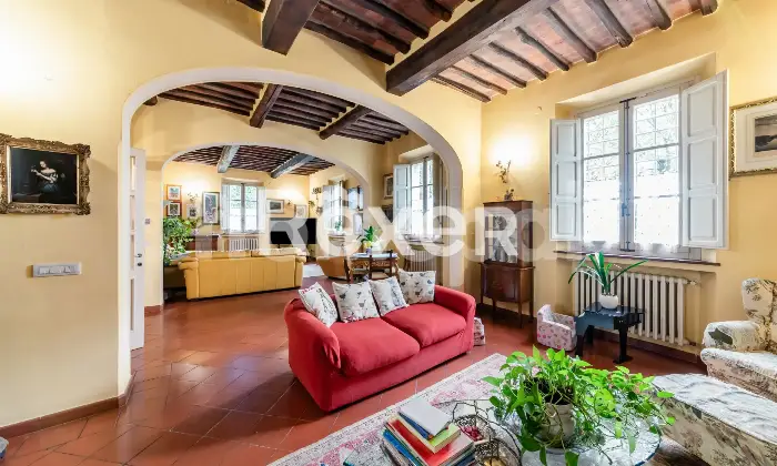 Rexer-Castelfranco-di-sotto-Splendida-villa-dal-fascino-storico-e-comfort-moderno-SALONE