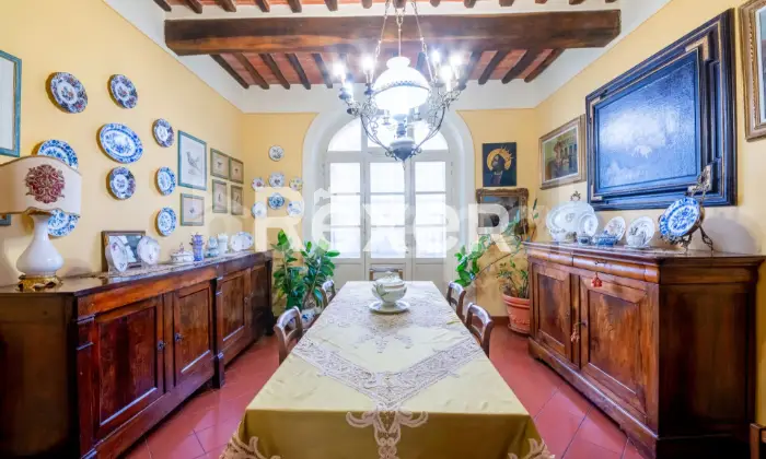 Rexer-Fucecchio-Splendida-villa-dal-fascino-storico-e-comfort-moderno-SALONE