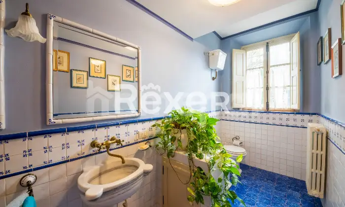 Rexer-Castelfranco-di-sotto-Splendida-villa-dal-fascino-storico-e-comfort-moderno-BAGNO