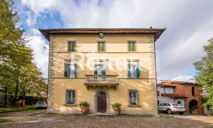 Rexer-Castelfranco-di-sotto-Splendida-villa-dal-fascino-storico-e-comfort-moderno-ESTERNO
