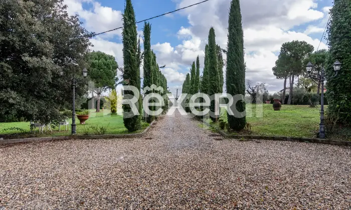 Rexer-Castelfranco-di-sotto-Splendida-villa-dal-fascino-storico-e-comfort-moderno-ESTERNO