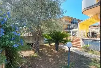 Rexer-Santa-Venerina-Appartamento-con-ingresso-singologiardino-Terrazzo
