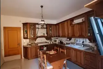 Rexer-Santa-Venerina-Appartamento-con-ingresso-singologiardino-Altro